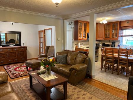 For Lease - 15 Lynnhaven Road Unit# Main Fl, Toronto, Ontario - Photo 3