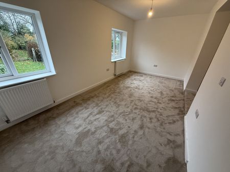 4 bedroom house to rent - Photo 3