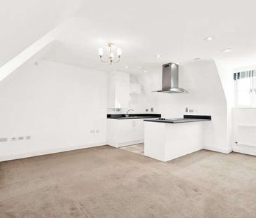 Middle Mead, Cirencester, Gloucestershire, GL7 - Photo 2