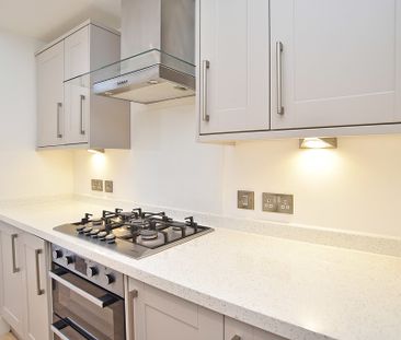 Victoria Avenue - Photo 2