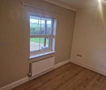 4 bedroom semi-detached house to rent - Photo 5