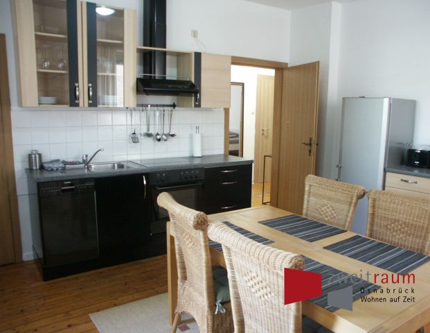 Neustadt, modern möblierte 2-Zi.-Whg. im 2. Obergeschoss eines gepflegten Mehrfamilienhauses. - Photo 1