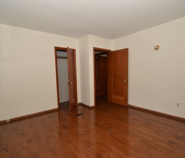 For Lease - 490 Springbrook Avenue, Hamilton, Ontario - Photo 1