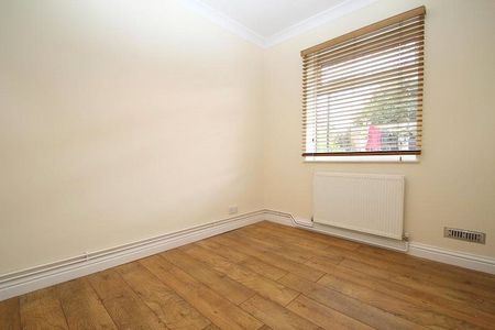 2 bedroom maisonette to rent - Photo 3