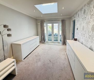 Sunnybank Close, Leigh on Sea - Photo 4