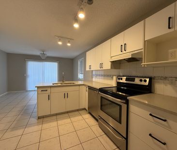 1526 Centre a Street Northeast, Calgary - Photo 3