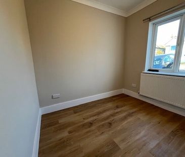 Heathfield Avenue, Saltdean - Photo 3