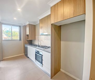 1 Bedroom Apartment - 20% below market rent - Photo 2