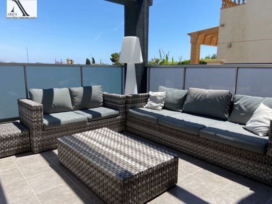 Luxury 3 room Detached House for rent in San Juan de Alicante, Spain - Photo 1