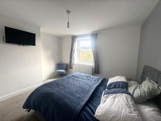 2 bedroom terraced house to rent - Photo 1