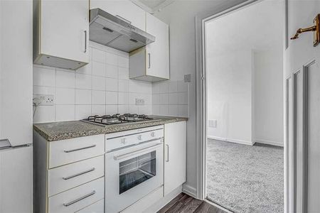 Kimber Road, London, SW18 - Photo 4
