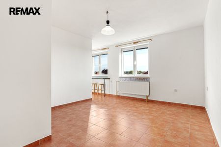 Pronájem bytu 1+kk v osobním vlastnictví 30 m², Pardubice - Фото 4