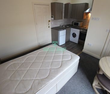 Flat 7B - Millennium Court, Selly Oak, Birmingham, B29 6ND - Photo 3