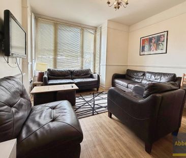 1 bedroom in a house share to rent - Photo 4