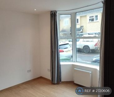 4 bedroom terraced house to rent - Photo 6