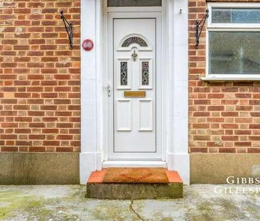 Alandale Drive, Pinner, HA5 - Photo 2