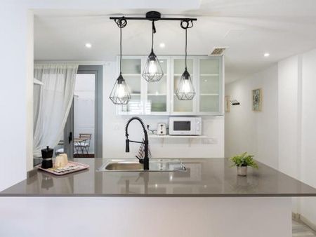 Calle Amores, Málaga, Andalusia 29014 - Photo 4