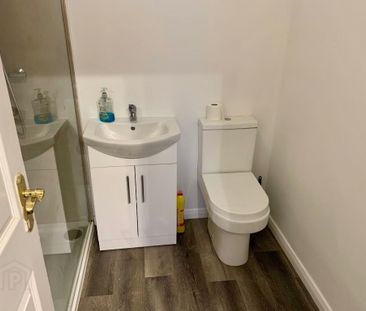 8 Glenmount Courtyard, Newtownabbey, BT36 7QG - Photo 2