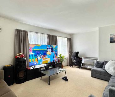 Traditional Family Home on Enormous Section - Photo 1