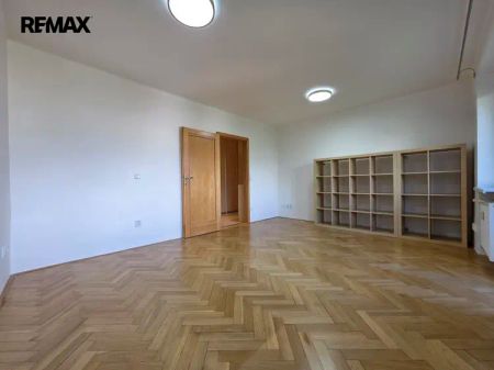 Pronájem krásného 3+kk s dvěma balkony a zahradou | Zamykalova, Olomouc – Lazce - Photo 3