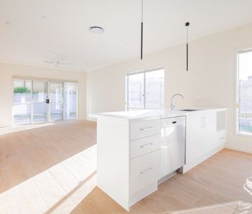 Brand New 4-Bedroom Family Home â Unbeatable Value $620 per week - Photo 6