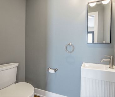 For Lease - 155 Gilmour Avenue, Toronto, Ontario - Photo 6