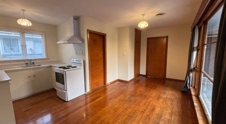 10 Waiau Street, Cracroft - Photo 3