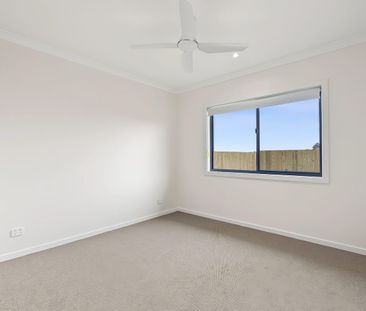 BRAND NEW 4-BEDROOM FAMILY HOME – MODERN LIVING IN REDBANK PLAINS! - Photo 4
