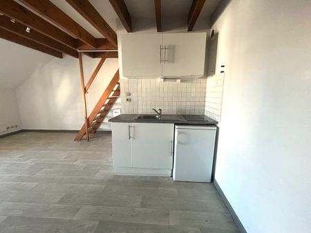 Location Appartement 1 pièce 24m² DIJON 21000 - Photo 2