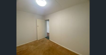 TWO BEDROOM HOME IN POPULAR LOCATION - Photo 4
