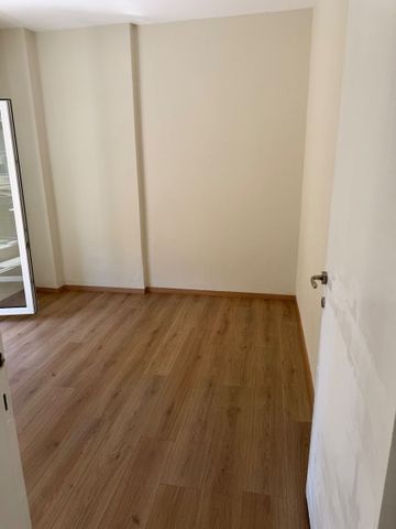 Διαμέρισμα για ενοικίαση Πλατεία Ναυαρίνου (Κέντρο Θεσσαλονίκης) - Photo 3