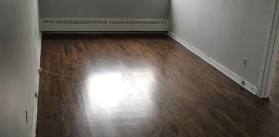 3.5 Apartment For July 2026 - A louer • For Rent - Photo 2