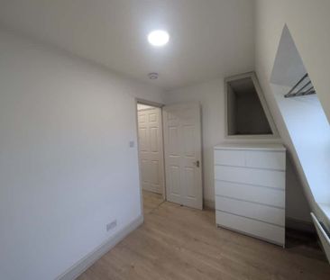 1 Bed Flat, Camden Road, NW1 - Photo 5