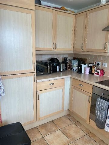 3 Bed Semi-Detached House, Glenburnie Road, SW17 - Photo 5