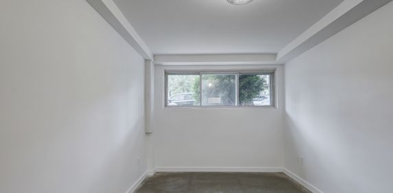 3 1/2 Luxueux 1 CAC Neuf Dans Rosemont - Photo 2