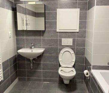 Pronájem bytu 2+kk 77 m - Fotografie 3