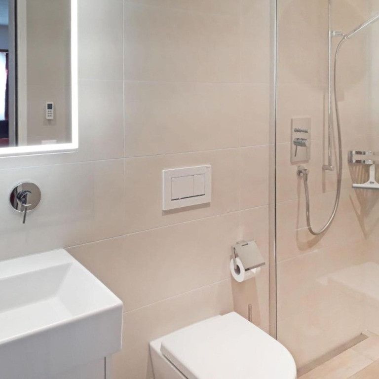 Oferim spre inchiriere apartament - Fotografie 2