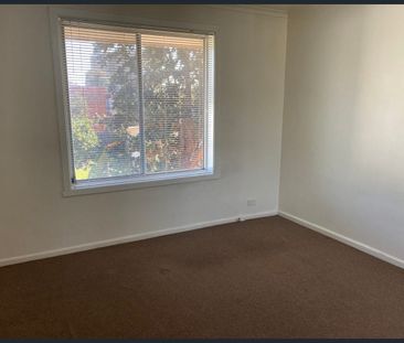 WALKING DISTANCE TO STATION! - Photo 1