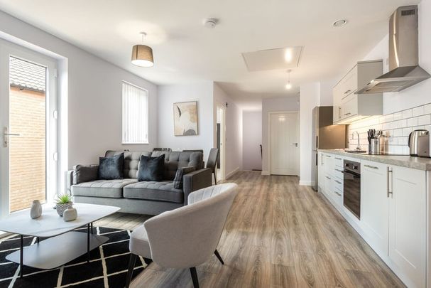 Fifth Avenue - Photo 1