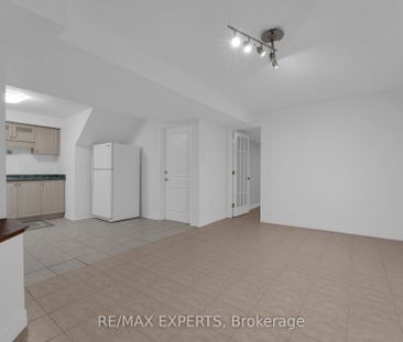 For Lease - 25 Royalparkway Way Unit# Bsmt, Vaughan, Ontario - Photo 6