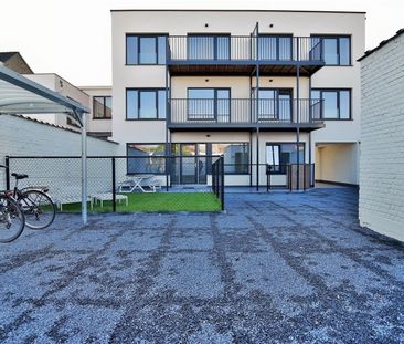 Prachtig dakappartement met terras, gelegen in het hartje van Sint-... - Photo 6