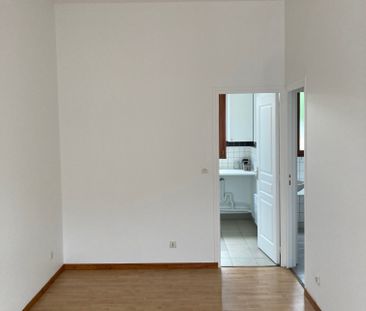 Location Appartement 1 pièce 26m² - Photo 3