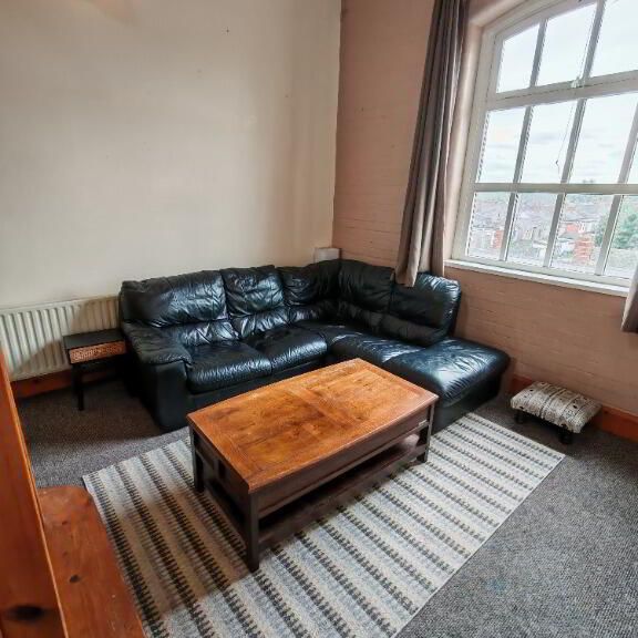27 Woodville Street, Lurgan, BT67 9DQ - Photo 1
