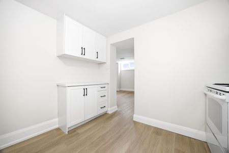 For Lease - 39 Penhurst Avenue Unit# 1, Toronto, Ontario - Photo 3