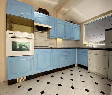 3 bedroom terraced house to rent - Photo 3