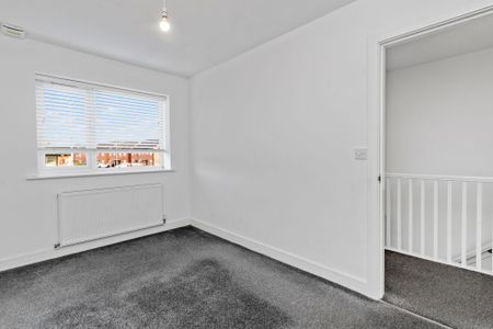 Thelwall Lane, Warrington - Photo 3