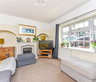 4 bedroom semi-detached house to rent - Photo 2