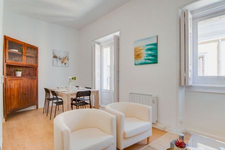 Beautiful room with balcony in Plaza Mayor - Photo 4