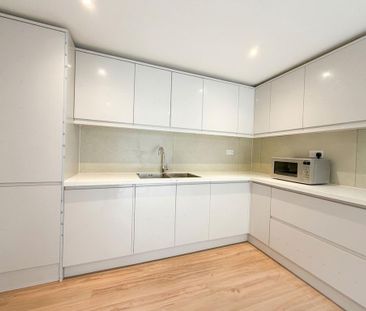 House share to rent - Photo 2