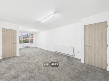 3 bedroom semi-detached house to rent - Photo 4